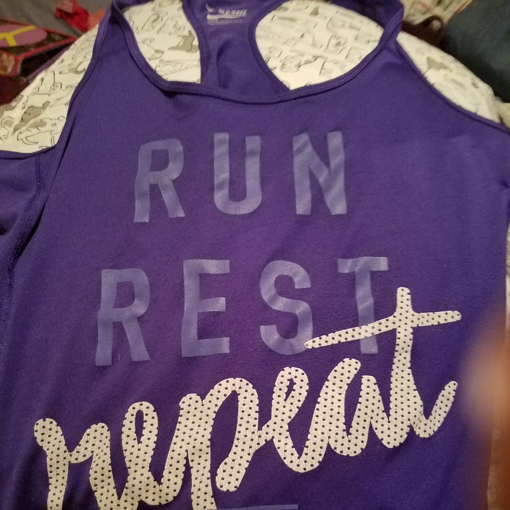 Old navy active tank